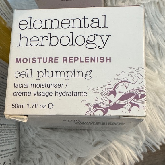 Other - Moisture Replenish Facial Moisturiser